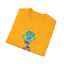 Load image into Gallery viewer, Elephant Surfer Lizard Bout To Move (T-shirt)

